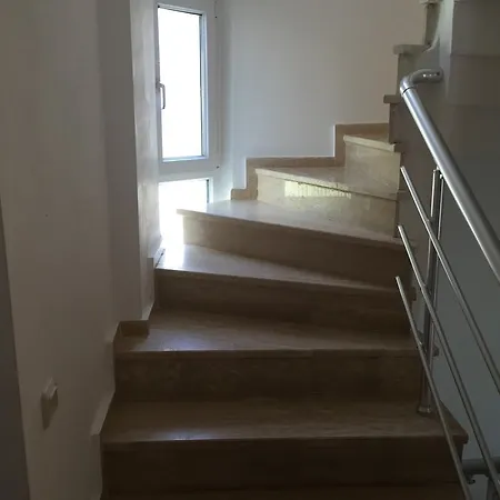 Esen Appartement İçmeler